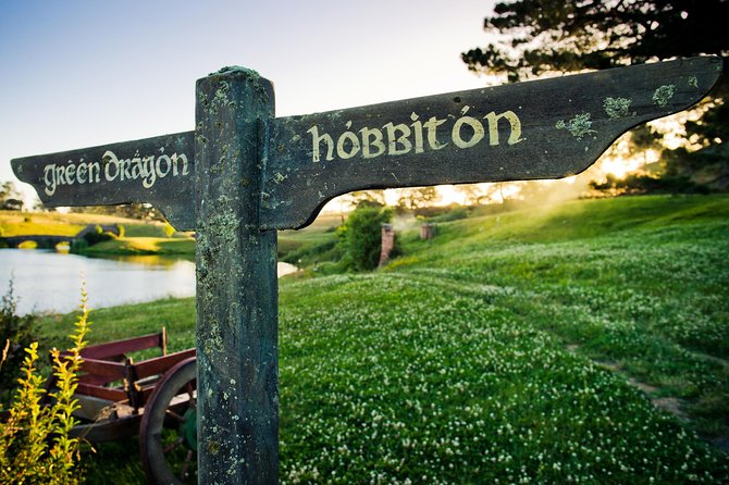 Auckland to Waitomo Caves and Hobbiton Movie Set Private Tour - Key points to know before booking