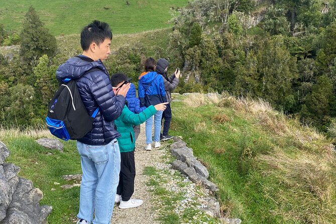 Auckland : Waitomo Spellbound Glow Worm Twin Caves Private Tour - A quiet break between the caves