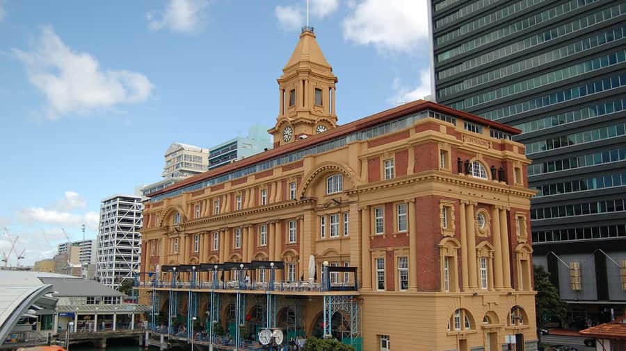 Auckland: Wild West Coast, Black Sand Beaches Tour inc Lunch - Crossing back to North Head
