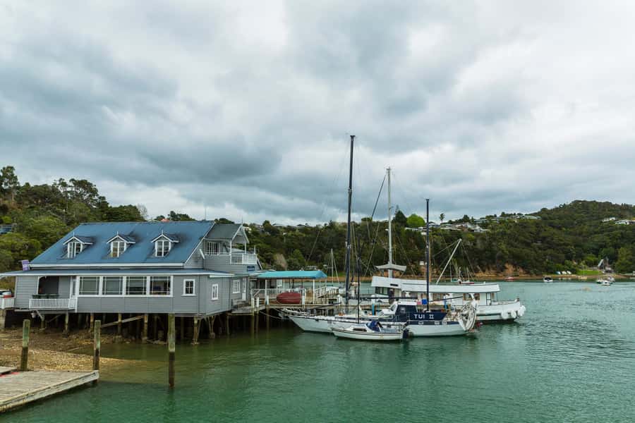 Bay of Islands: 1 Hour Scenic Bay of Islands Tour - Waitangi and the ten-minute stop