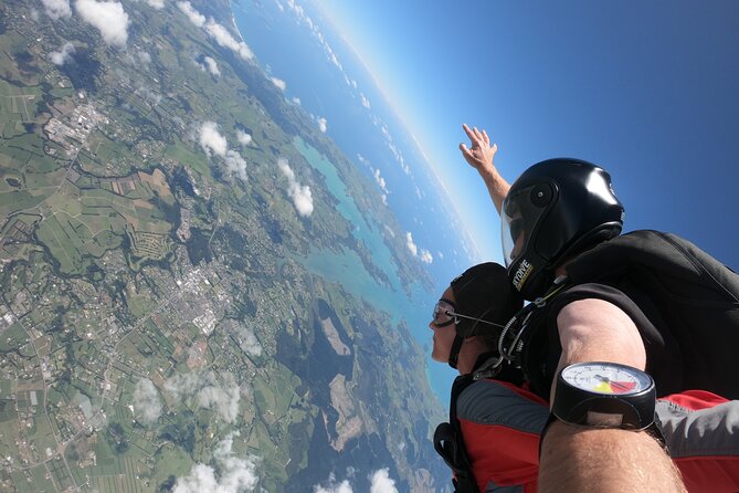 Bay of Islands: 9000ft Skydive - What the 9,000-foot jump feels like