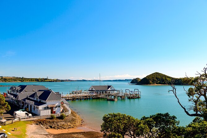 Bay of Islands Explorer Experience Small Group Tour From Auckland - Auckland to Paihia, a long road with plenty to notice
