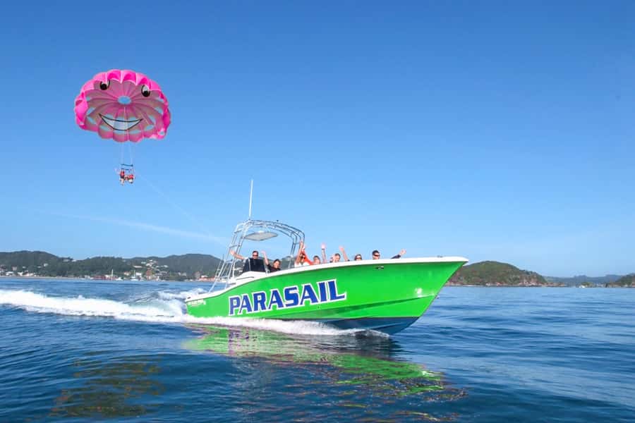 Bay of Islands: Parasail, Paihia and Russell - Ten minutes in the sky