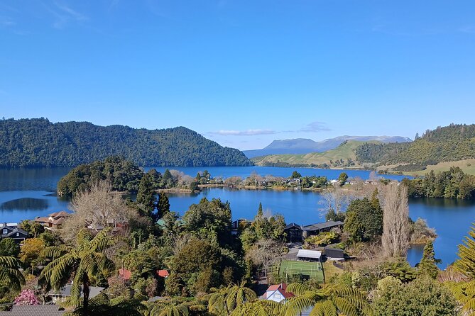 Boutique tour , Mt Maunganui, NZ farm, Rotorua lakes/geothermal - Te Puke shows the work behind New Zealand kiwifruit