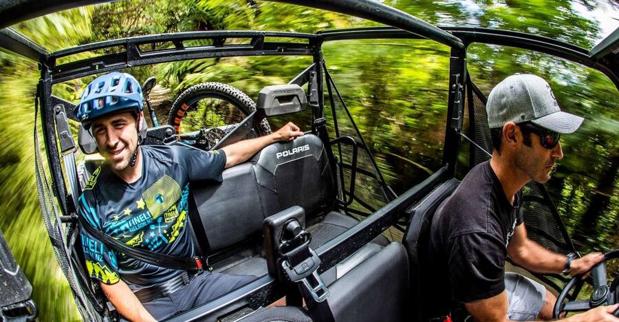 Cable Bay Adventure Park: E-bike hire - The easygoing option: roads to Skywire