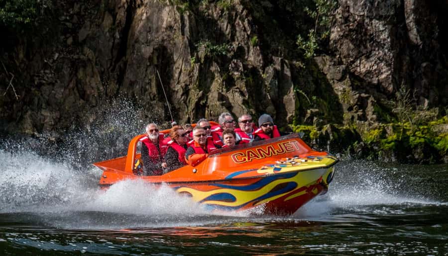 Cambridge: Waikato River 45-Minute Extreme Jet Boat Ride - Key points at a glance