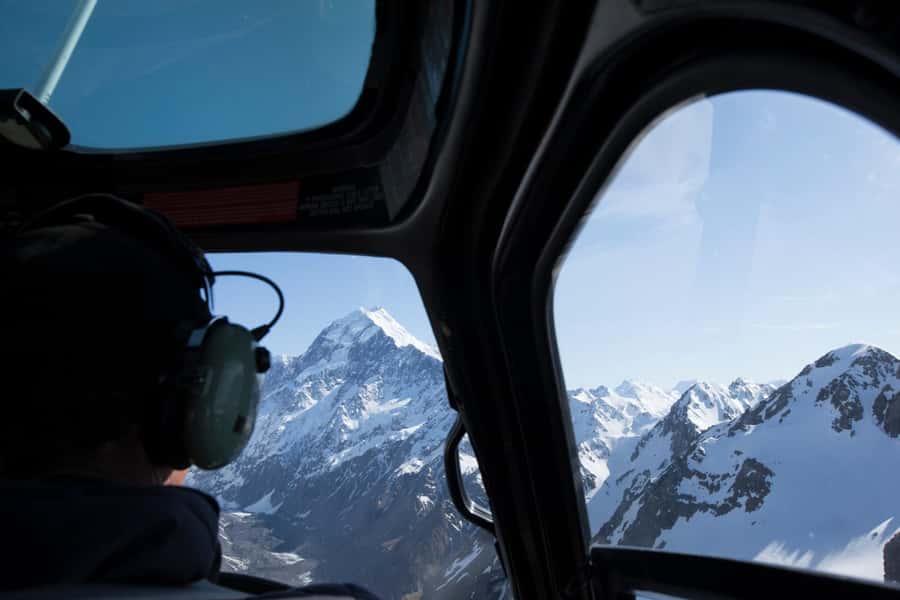 Canterbury: Mount Aorak/Cook Sightseeing Helicopter Flight - Taking off from Mount Cook Airport