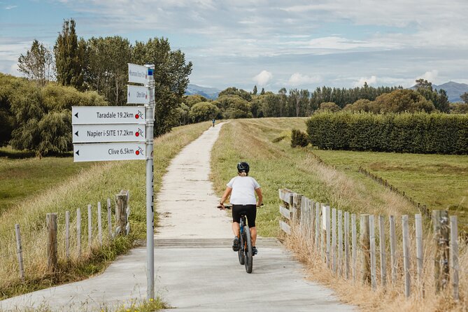Cape Winery Cycle Tour - 6 wineries, self-guided - Cape Kidnappers sets the scene
