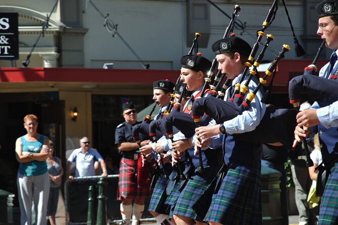 Castle, Coast & City Tour - 8 pax max - Castle Entrance Included - A small group and a guide who shapes the day