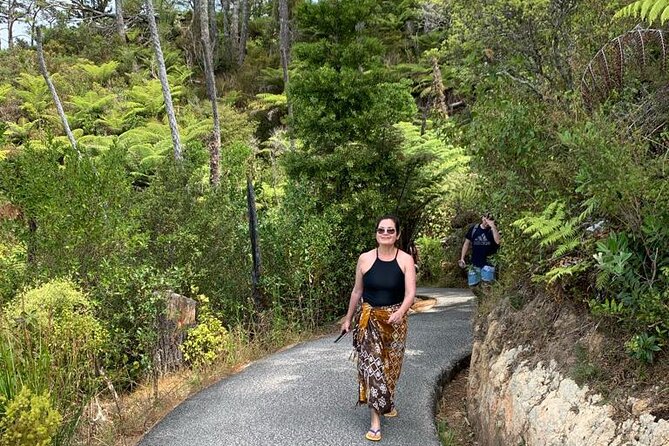 Cathedral Cove and Hot Water Beach Scenic Day Tour from Auckland - Who will enjoy this day most