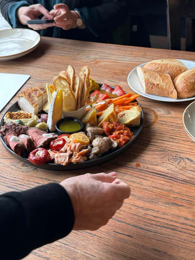 Chefs Private Martinborough wine tour with Gourmet Lunch - Why Martinborough Makes a Fine Wine Day