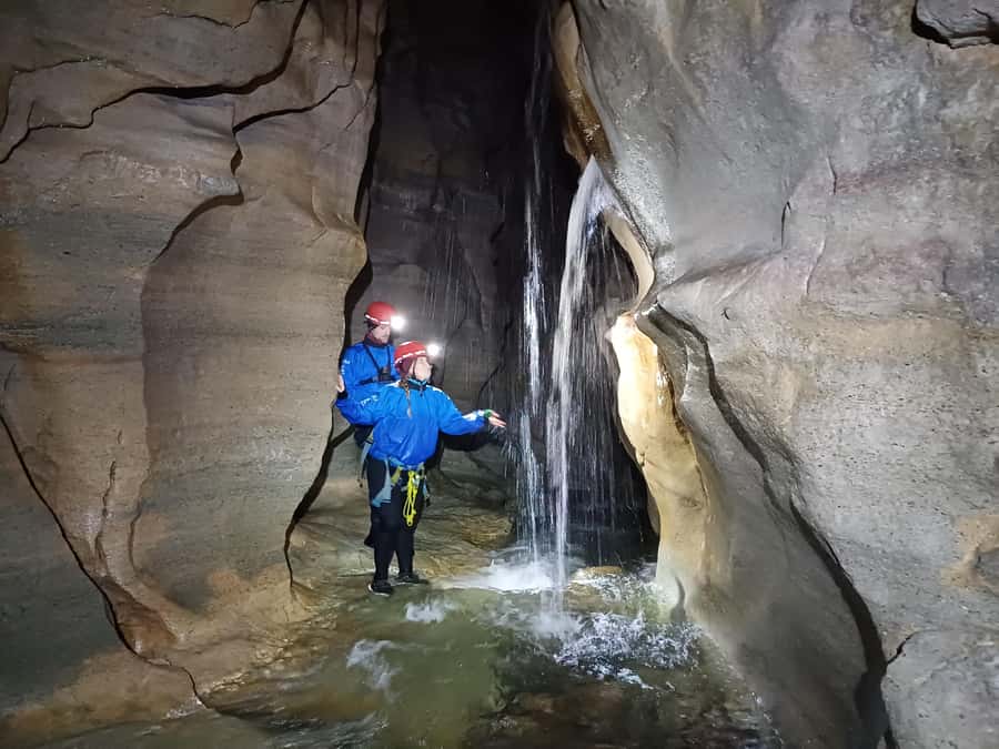 Christchurch: Caving & Optional Castle Hill Tour - Key points to know before you book