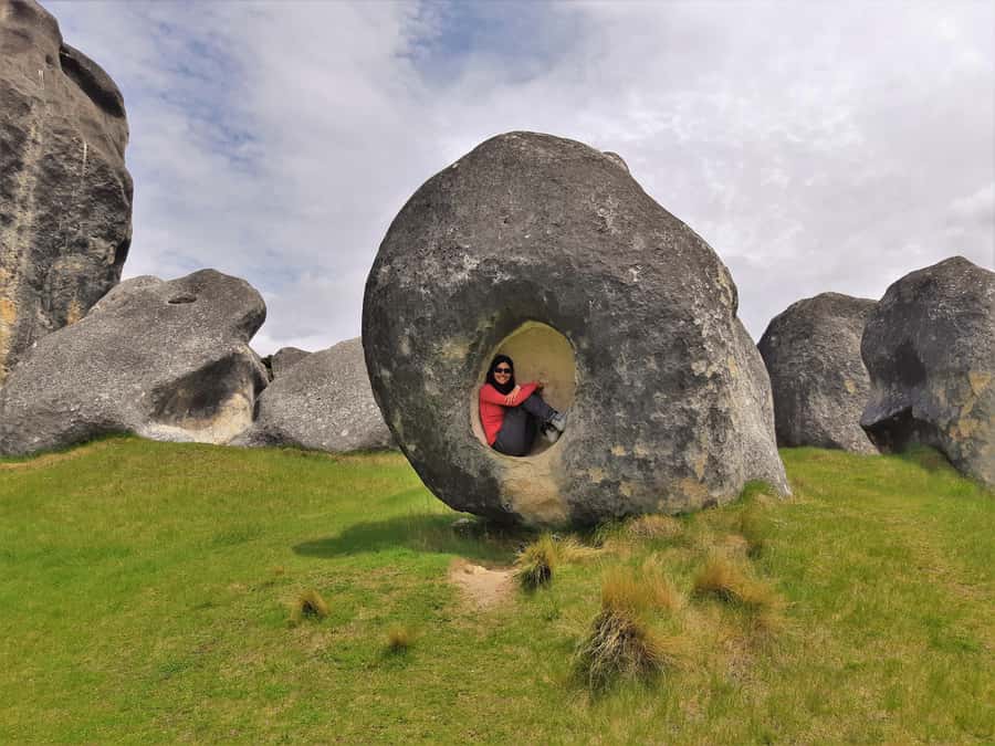 Christchurch: Caving & Optional Castle Hill Tour - Transport, meeting points, and group size