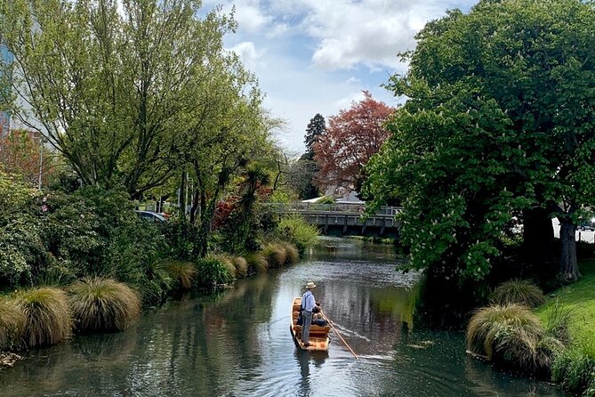 Christchurch City Highlights Half Day Tour - Christchurch Botanic Gardens: the calm finish