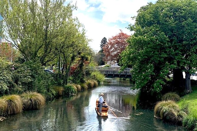 Christchurch City Top Sights Half Day Tour(Small Group Tour) - A quick Christchurch orientation in three to four hours