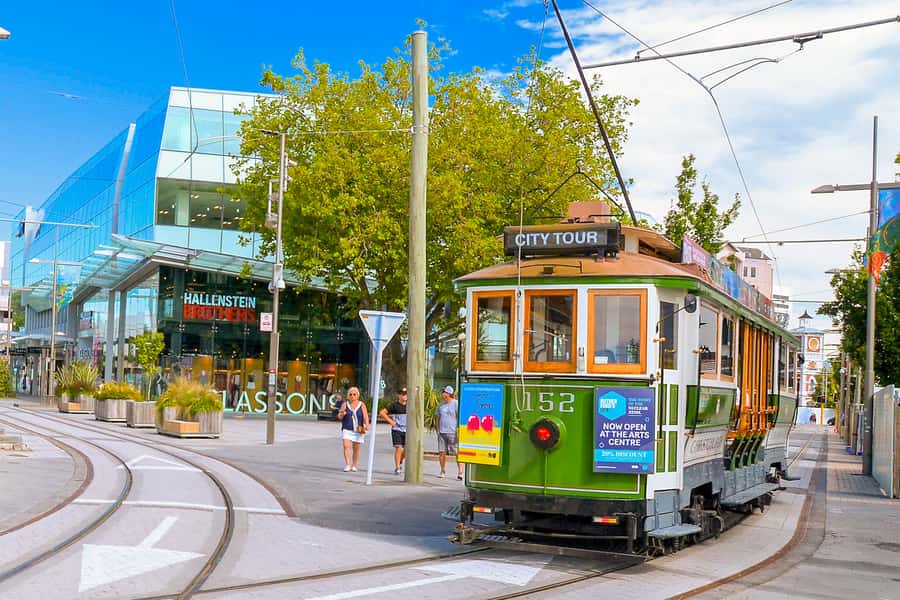 Christchurch: Hop-On Hop-Off Tour by Vintage Tram - Canterbury Museum and the Botanic Gardens