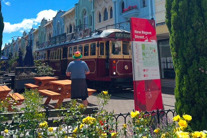 Christchurch INTL Airport Car Transfer to City max 4 persons - Who should book this Christchurch airport transfer?