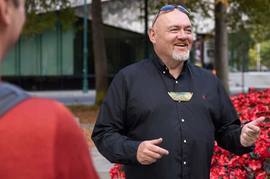 Christchurch: Ōtautahi Meander Walking Tour with Tastings - Starting at the Bridge of Remembrance