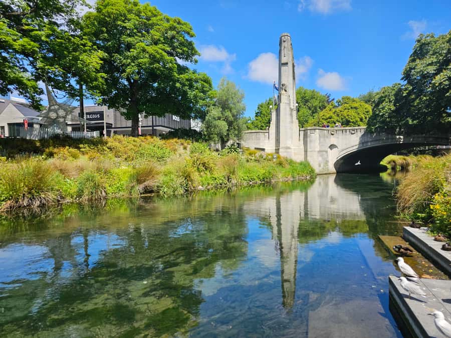 Christchurch: Ōtautahi Meander Walking Tour with Tastings - Is $95 a fair price?