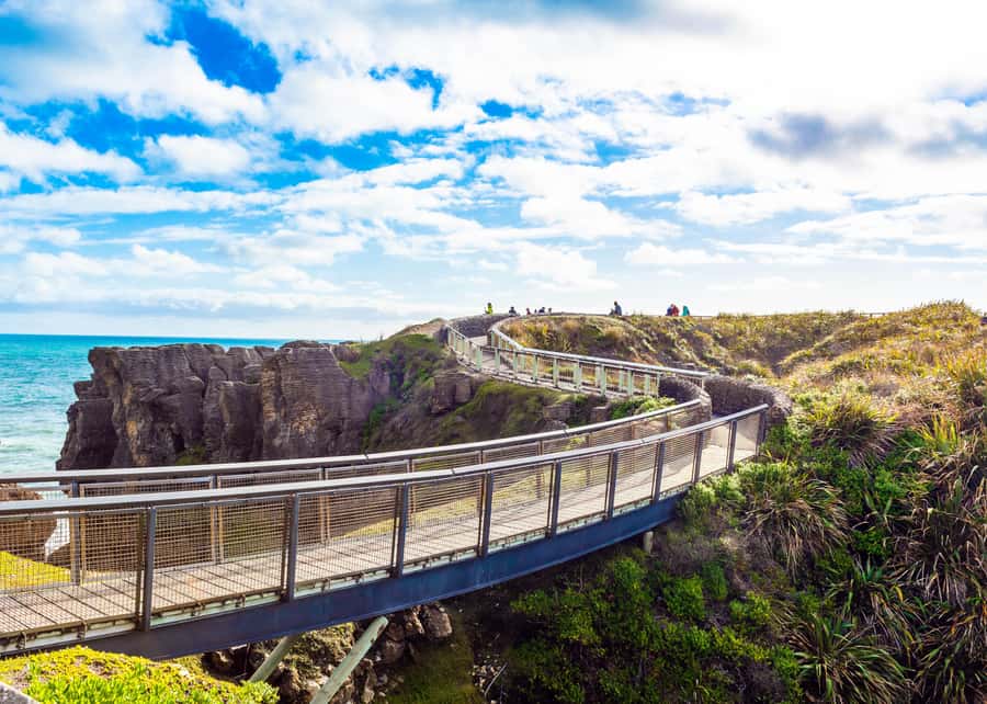 Christchurch to Franz Josef Tour with TranzAlpine (1 way) - Greymouth and the short coastal stops