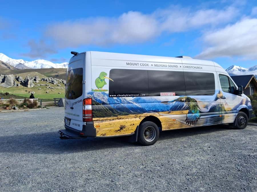 Christchurch: to Franz Josef via Hokitika 1 Way Tour - Lunch in Greymouth and a taste of Hokitika