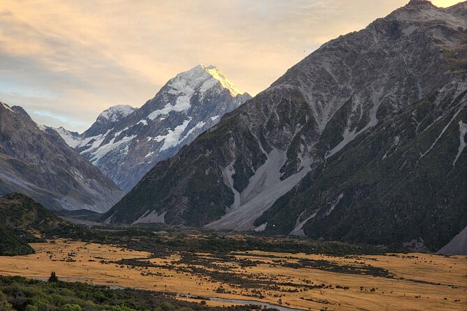 Christchurch to Queenstown via Lake Tekapo and Mt Cook (1 way) - Three hours at Aoraki Mount Cook National Park