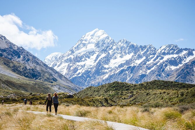 Cruise Milford Small Group Day Tour from Queenstown - Lake Gunn and the Darran Mountains