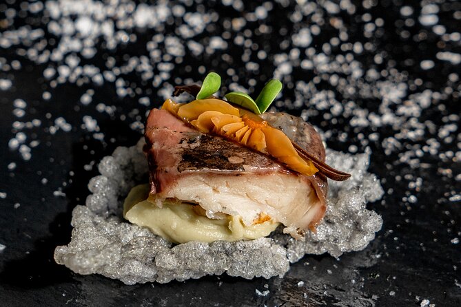 Cultural Experience & Seasonal Māori Cuisine at Te Pā Tū - The performances are the evening’s emotional center