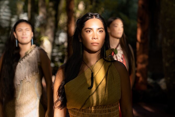 Cultural Experience & Seasonal Māori Cuisine at Te Pā Tū - Seasonal kai and the shared three-course dinner