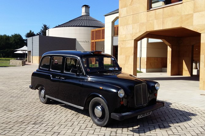 Deco City Black Cab Tours and Shuttles - Why the black cab works so well in Napier