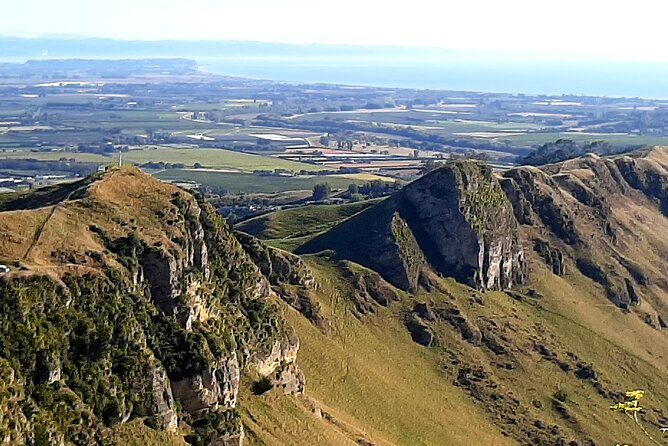 Deco Napier, Te Mata Peak, Garden Walk and Wine Tasting Tour - Te Mata Peak: the tour’s best view
