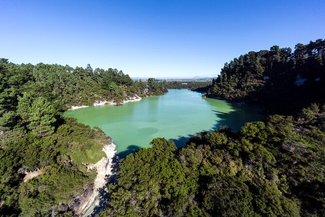 Devil's Bath Experience - Private Tour to Wai-O-Tapu & Lake Taupo - Huka Falls from the river and bridge