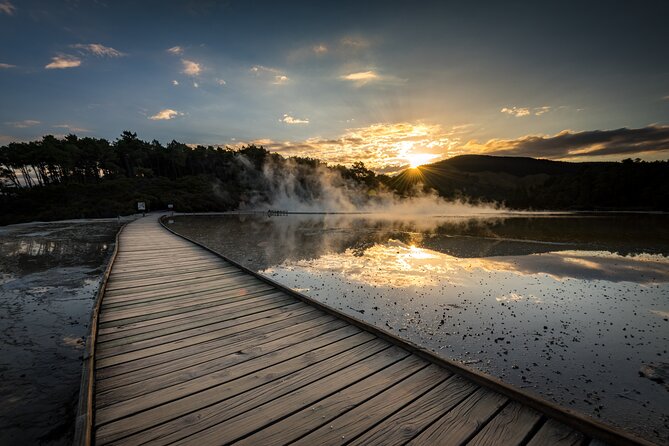 Devil's Bath Experience - Private Tour to Wai-O-Tapu & Lake Taupo - The guide and private vehicle matter on a long day