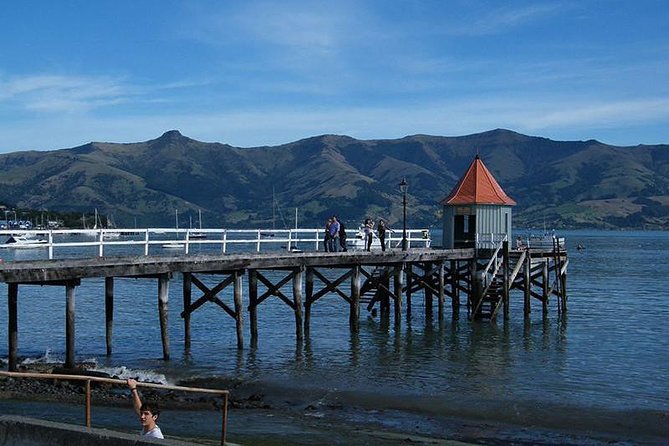 Discover Akaroa: Self Guided Audio Tour - Memorials, whaling try pots, and the town wharf