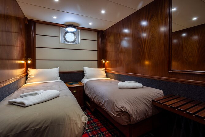 Doubtful Sound Overnight Cruise - From Manapouri to West Arm by boat