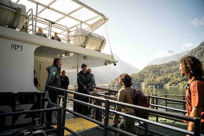 Doubtful Sound Wilderness Day Cruise from Manapouri - Two hours through Doubtful Sound and Patea