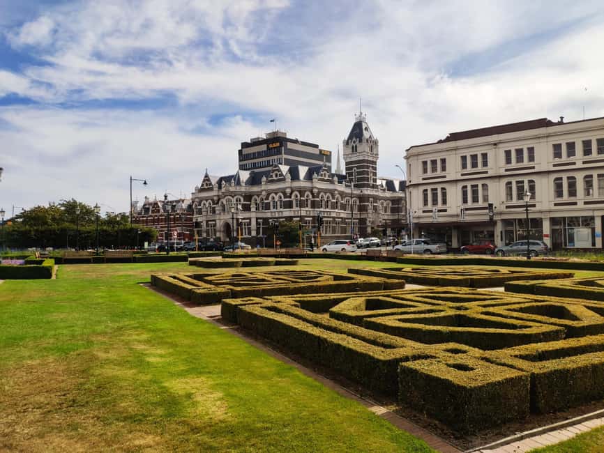 Dunedin City Highlights & Larnach Castle Tour - Why this Dunedin tour works well