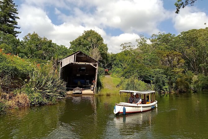 Electric Boats to explore Kerikeri river - How the guided format affects the experience