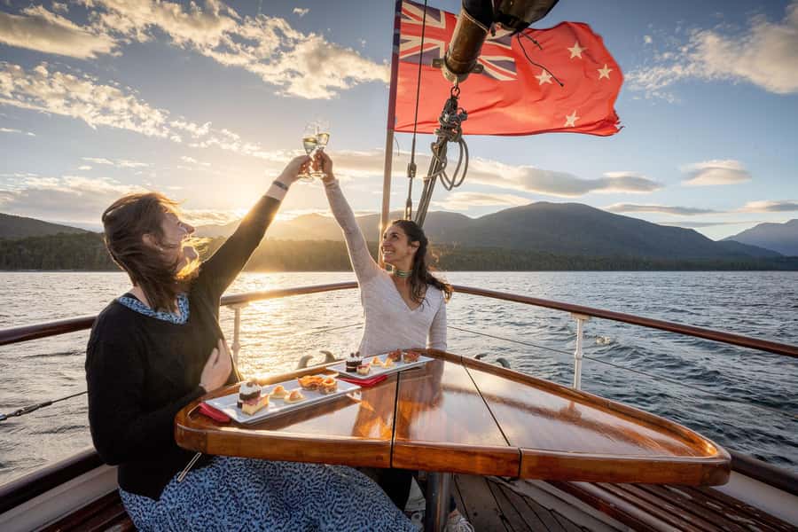 Evening Champagne Cruise on Historic 1935 Motor Yacht. - My verdict on the Faith Champagne Cruise