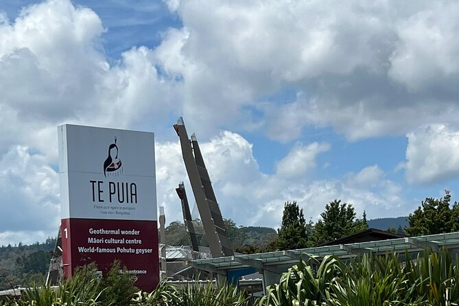Ex Auckland: Rotorua Māori Village with Haka and Hot Springs - Who should book this Auckland to Rotorua tour?