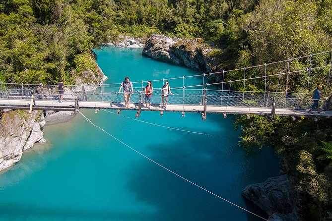 Explore Hokitika Gorge and Tree Top Walkway - Weather, clothing, and practical comfort
