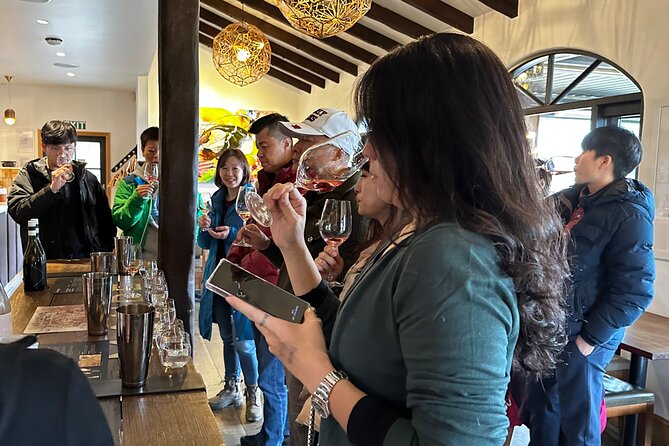 'Express' Wine Tour & Māori Culture Wānaka - Transport and the value of a small group