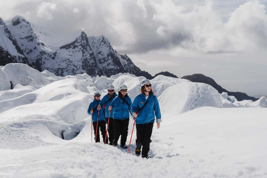 Franz Josef: 2.5 Hour Glacier Hike with Helicopter Transfer - Landing on Franz Josef Glacier