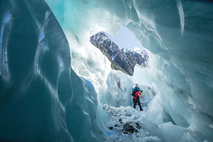 Franz Josef: 2.5 Hour Glacier Hike with Helicopter Transfer - A short helicopter flight with a big view