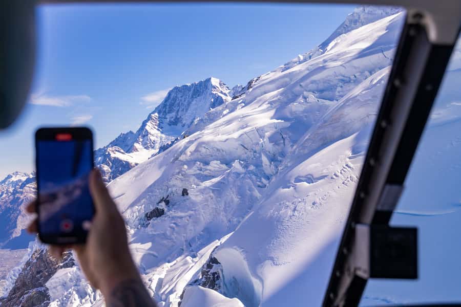 Franz Josef: Grand Circle 60 Minute Scenic Flight - From 69 Cron Street to the Franz Josef Valley