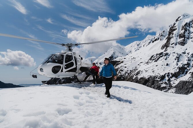 Franz Josef Scenic Helicopter Flight with Glacier Landing - Flying over rainforest and the Southern Alps