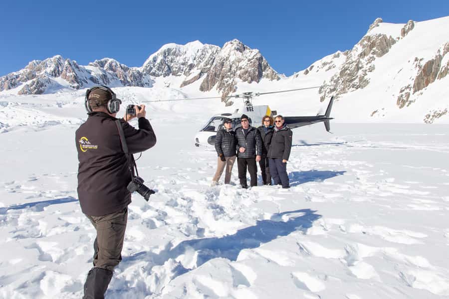 Franz Josef: The Grand Tour by Helicopter with Snow Landing - The snow landing is more than a photo stop