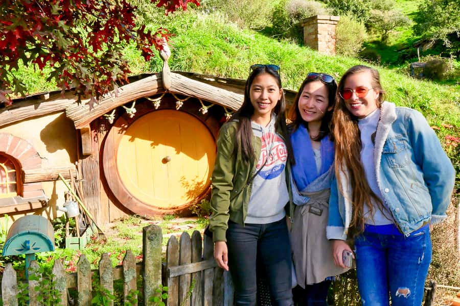 From Auckland: Hobbiton Movie Set Trip with Guided Tour - Should you book the Auckland to Hobbiton tour?