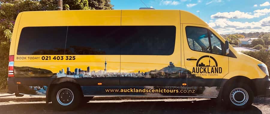 From Auckland: Hobbiton & Waitomo Caves Day Trip with Lunch - Timing, pickup, and the long-day tradeoff