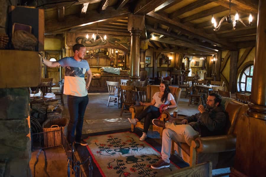 From Auckland: Hobbiton & Waitomo Caves Full-Day Trip - Why this makes a strong Auckland day trip